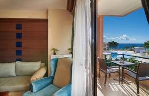 toroni-blue-sea-hotel-family-suite-105
